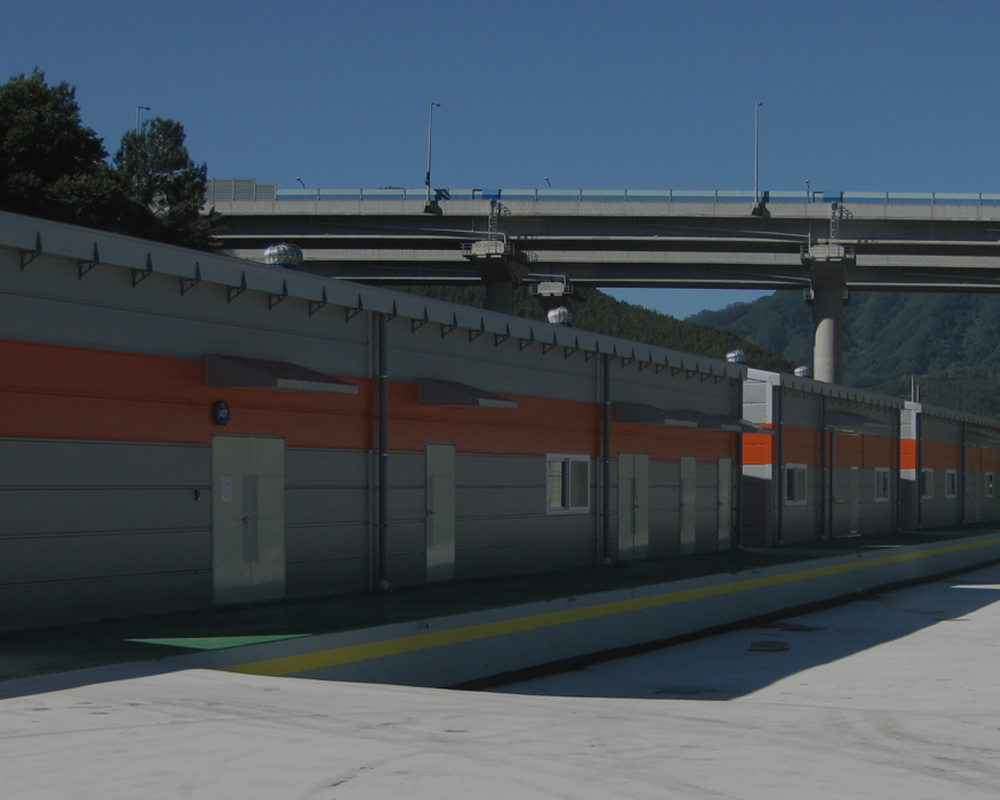 2017년 10월: 신 생산 센터 증축 준공 전경